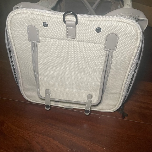 Maxbone Global Citizen Pet Carrier Bag - Picture 7 of 9